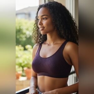 🎉 3/$60 Lululemon Burgundy Lace Sports Bra In Size Small